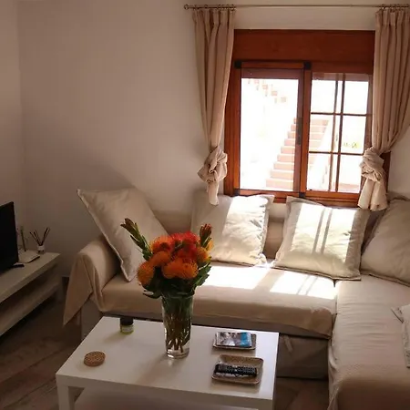 Apartment Mercedes : Campo Y Playa. *
